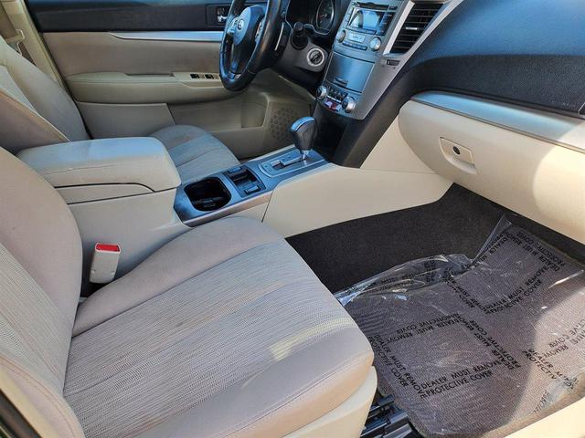 Photo of 2013 Green Subaru Outback