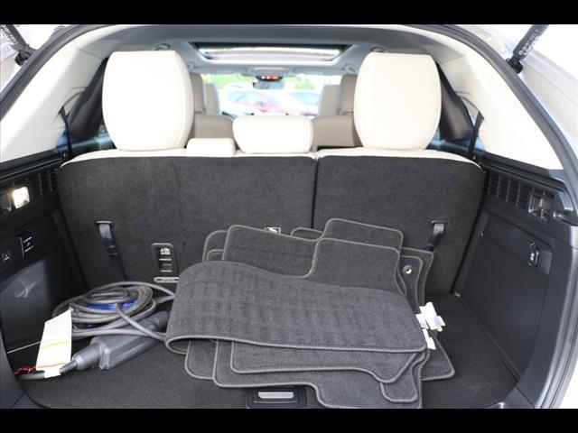 Photo of 2024 Platinum Quartz Metallic Mazda CX-90 PHEV
