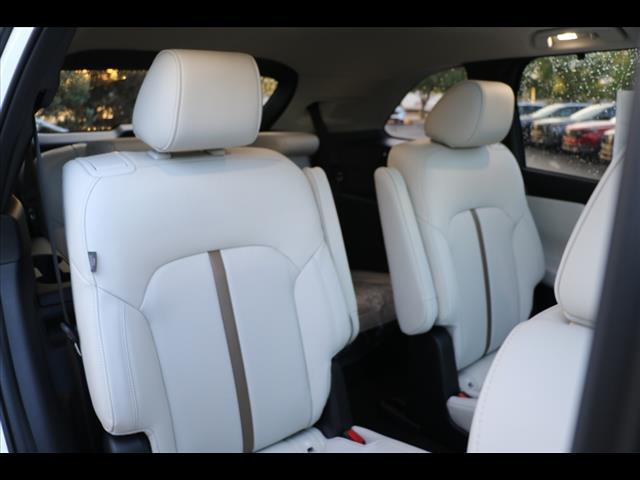 Photo of 2025 Rhodium Mazda CX-90
