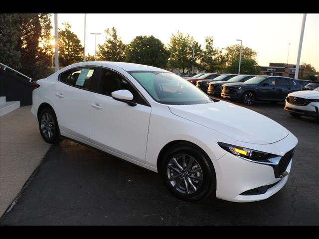 Photo of 2025 Snowflake White Pearl Mica Mazda Mazda3
