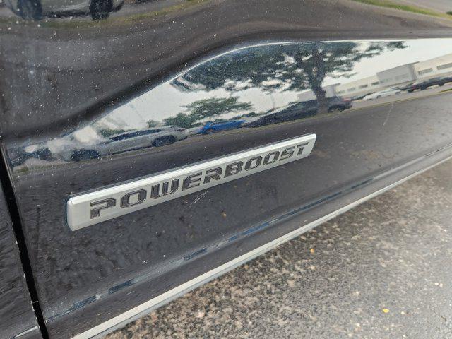 Photo of 2022 Agate Black Metallic Ford F-150