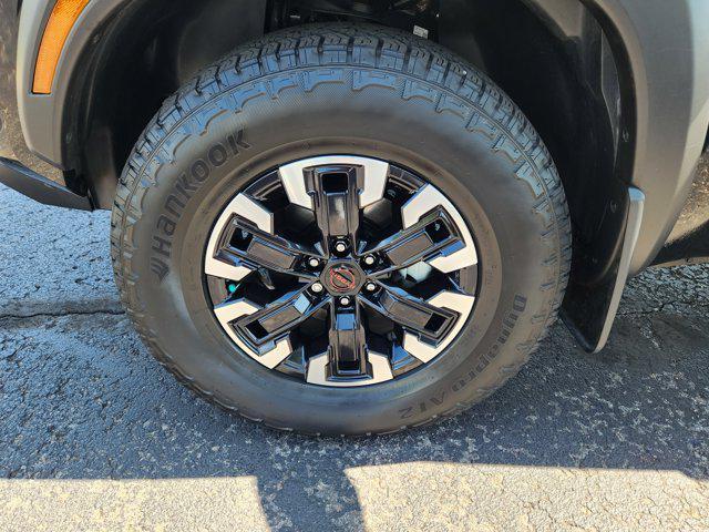 Photo of 2024 Super Black Nissan Frontier