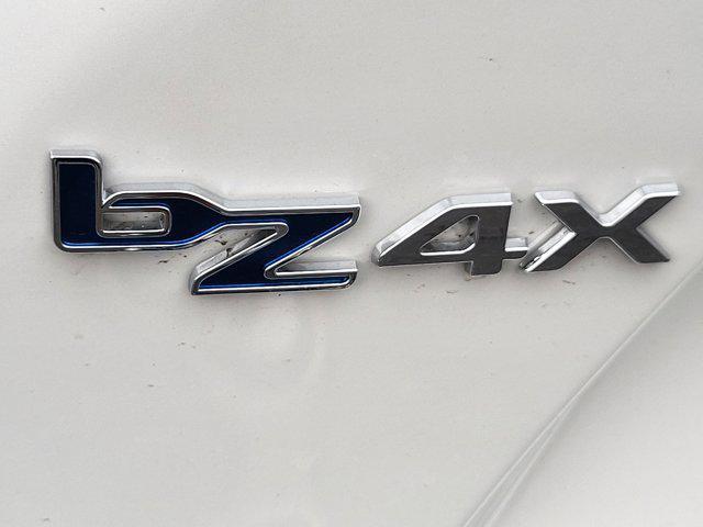 Photo of 2025 Wind Chill Pearl [extra_cost_color] Toyota bZ4X