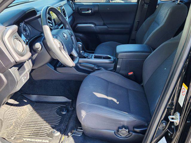 Photo of 2018 Midnight Black Metallic Toyota Tacoma