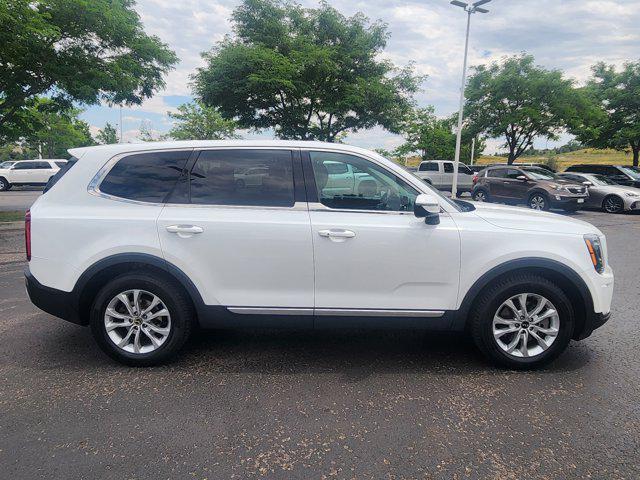 Photo of 2020 Snow White Pearl Kia Telluride