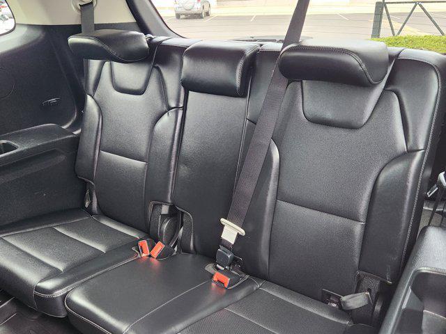 Photo of 2020 Snow White Pearl Kia Telluride