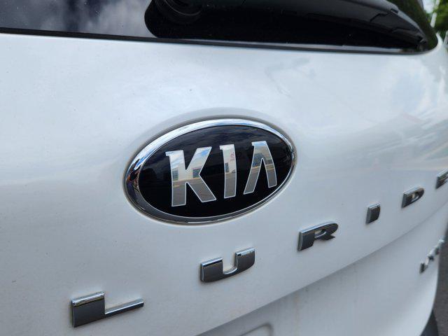 Photo of 2020 Snow White Pearl Kia Telluride
