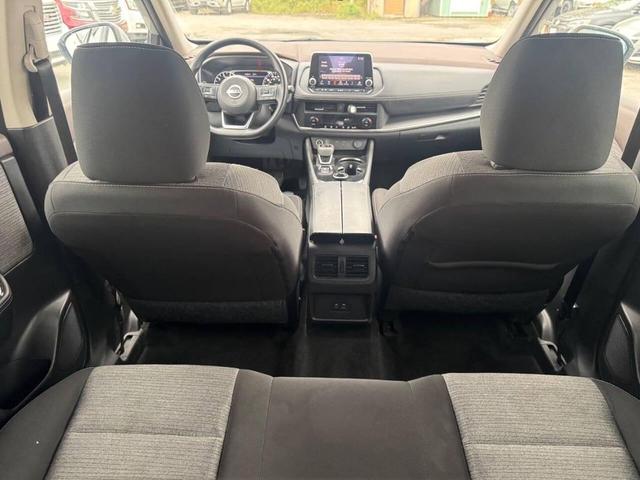 Photo of 2023 Brilliant Silver Metallic Nissan Rogue