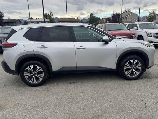 Photo of 2023 Brilliant Silver Metallic Nissan Rogue