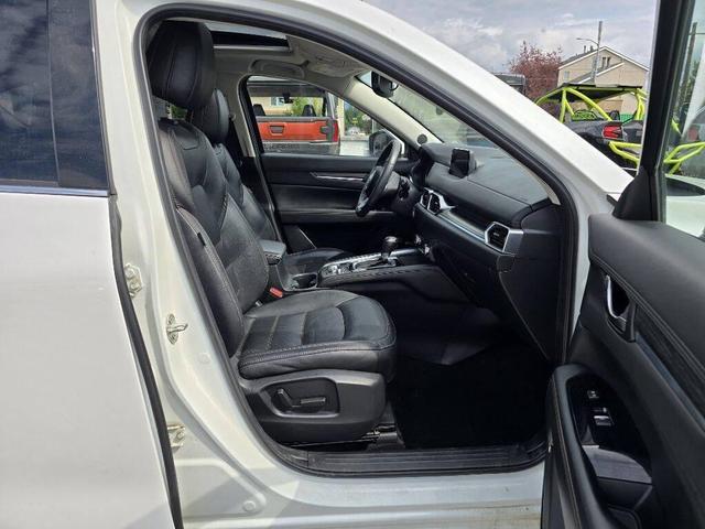 Photo of 2018 White Mazda CX-5
