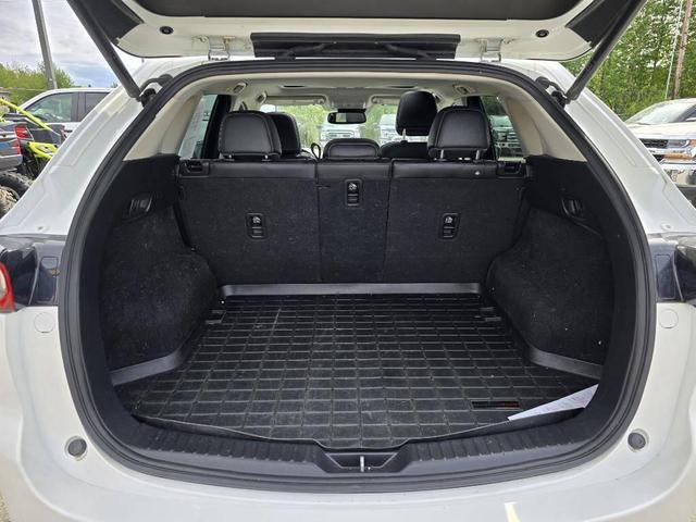 Photo of 2018 White Mazda CX-5