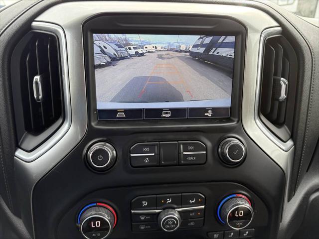 Photo of 2021 White Chevrolet Silverado 1500