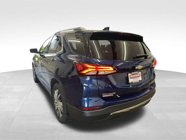 Photo of 2022 Blue Glow Metallic Chevrolet Equinox