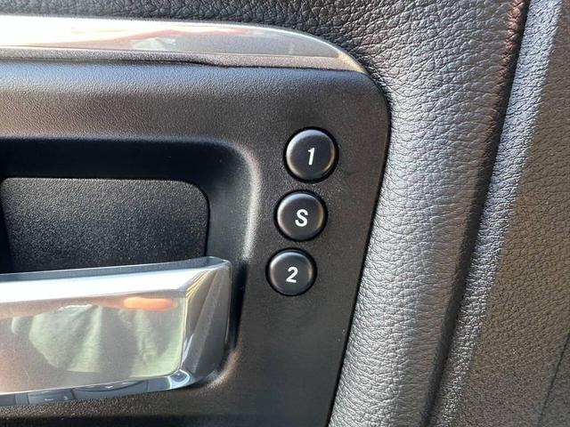 Photo of 2022 Burgundy RAM 3500