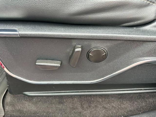 Photo of 2022 Blue Ford F-150