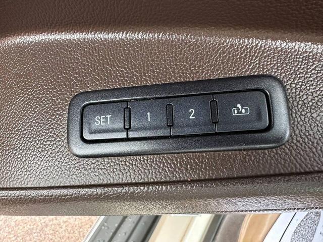 Photo of 2015 Tan GMC Yukon XL