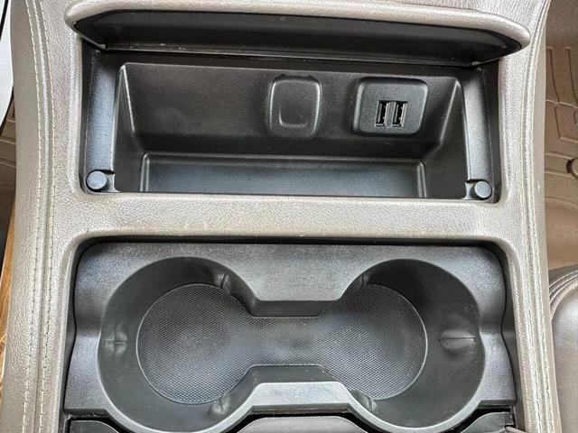 Photo of 2015 Tan GMC Yukon XL