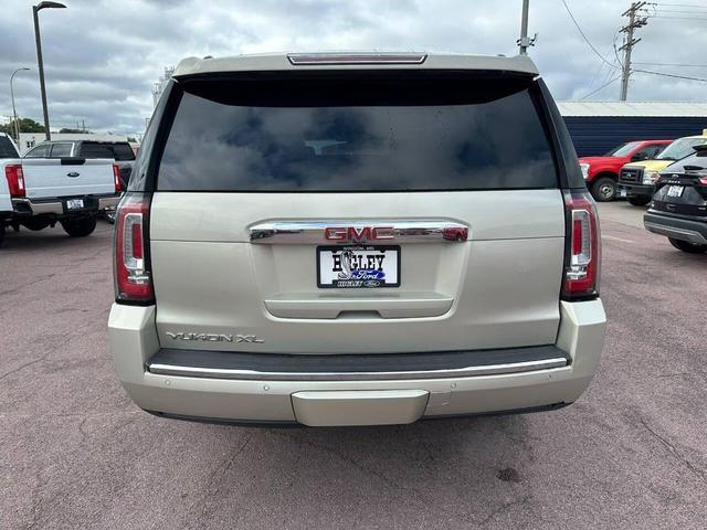 Photo of 2015 Tan GMC Yukon XL
