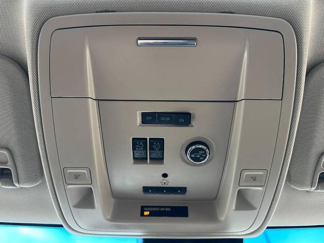 Photo of 2015 Tan GMC Yukon XL