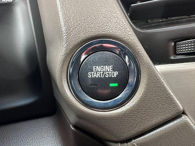 Photo of 2015 Tan GMC Yukon XL