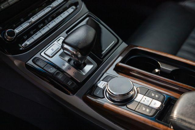 Photo of 2018 Gray Genesis G90