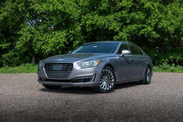 Photo of 2018 Gray Genesis G90
