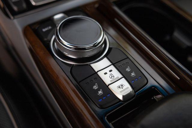 Photo of 2018 Gray Genesis G90