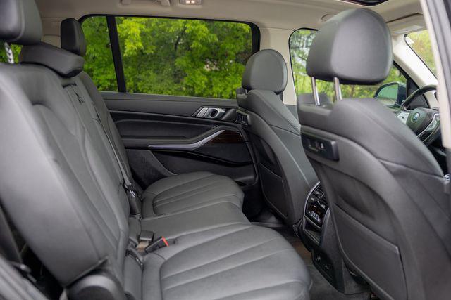 Photo of 2020 Black BMW X7