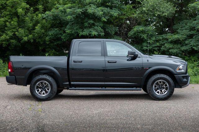 Photo of 2017 Brilliant Black Crystal Pearl RAM 1500