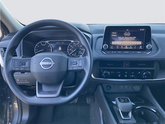 Photo of 2025 Gun Metallic Nissan Rogue