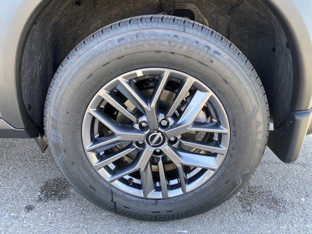 Photo of 2025 Gun Metallic Nissan Rogue