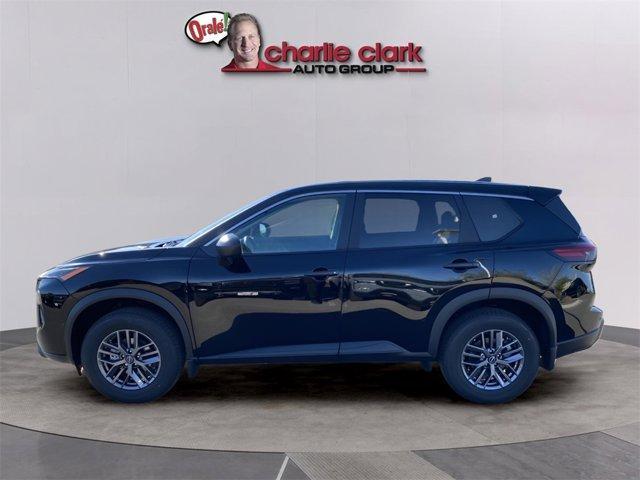Photo of 2025 Black Nissan Rogue