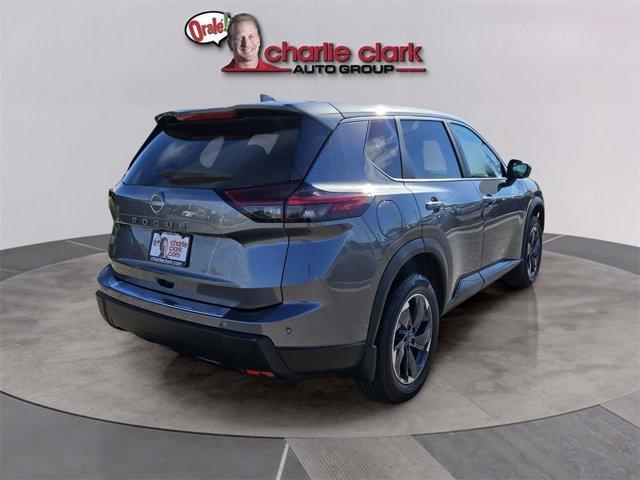 Photo of 2026 Gun Metallic Nissan Rogue