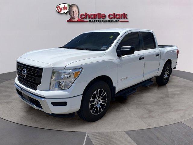 2022 Nissan Titan