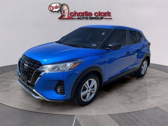 2025 Nissan Kicks Play