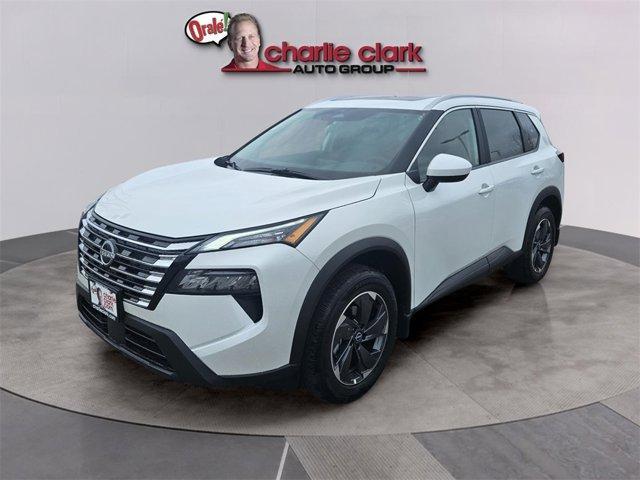 Photo of 2026 Everest White P Nissan Rogue