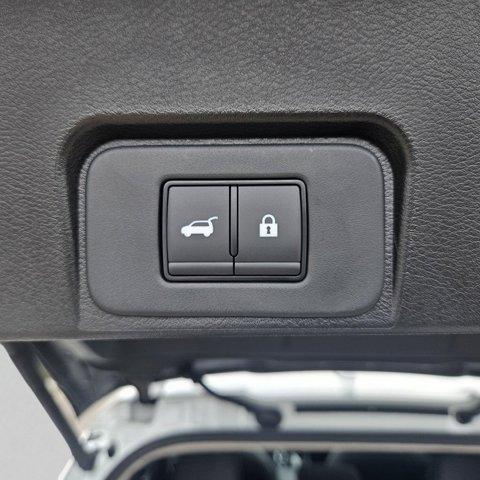 Photo of 2026 Everest White P Nissan Rogue