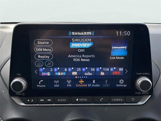 Photo of 2022 Electric Blue Metallic Nissan Sentra