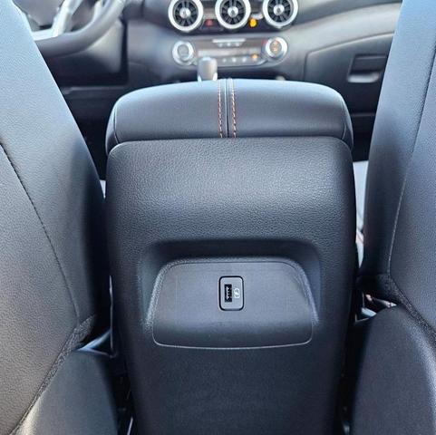 Photo of 2025 2t Gry Blk Roof Nissan Sentra