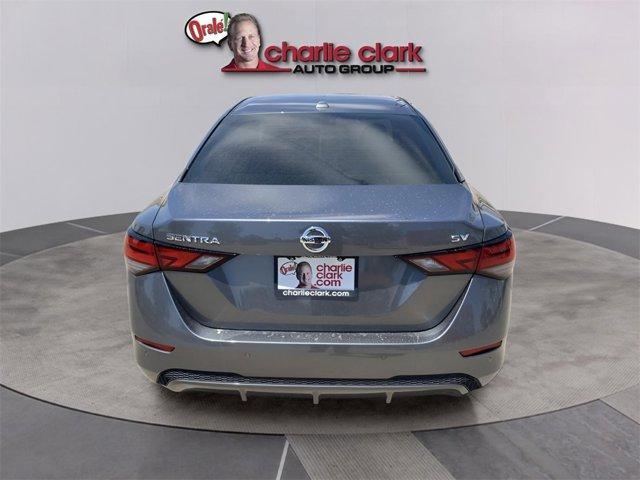 Photo of 2023 Gun Metallic Nissan Sentra