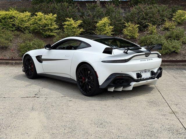 Photo of 2023 White Aston Martin Vantage