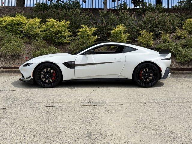 Photo of 2023 White Aston Martin Vantage