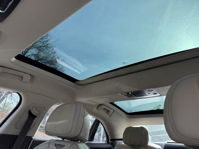 Photo of 2022 Moonbeam Bentley Flying Spur