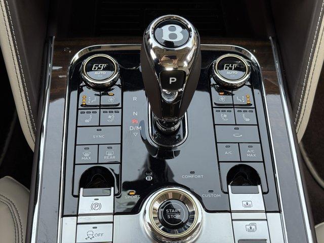 Photo of 2022 Moonbeam Bentley Flying Spur