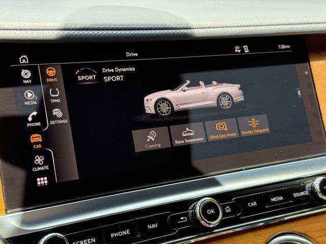 Photo of 2023 Glacier White Bentley Continental GT