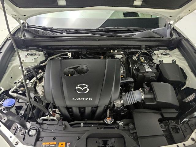 Photo of 2022 White Mazda CX-30