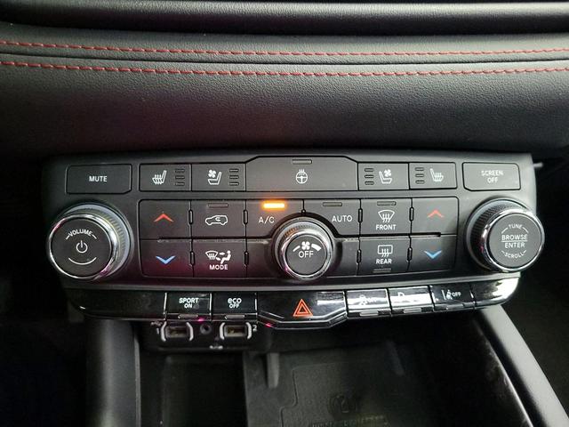 Photo of 2023 Black Dodge Durango