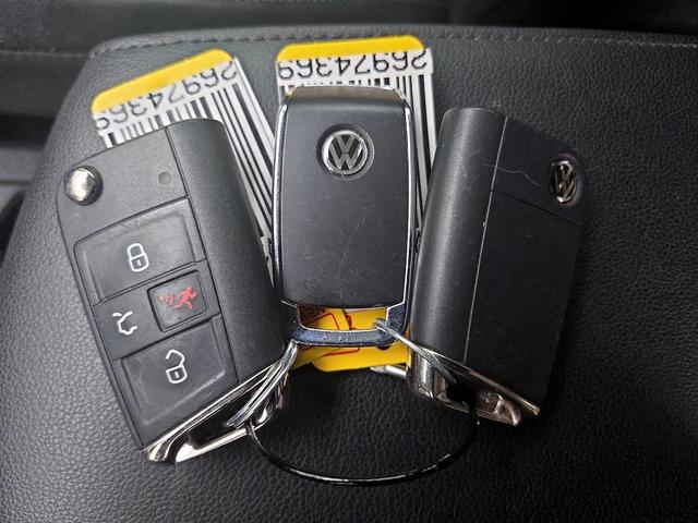Photo of 2019 White Volkswagen Tiguan