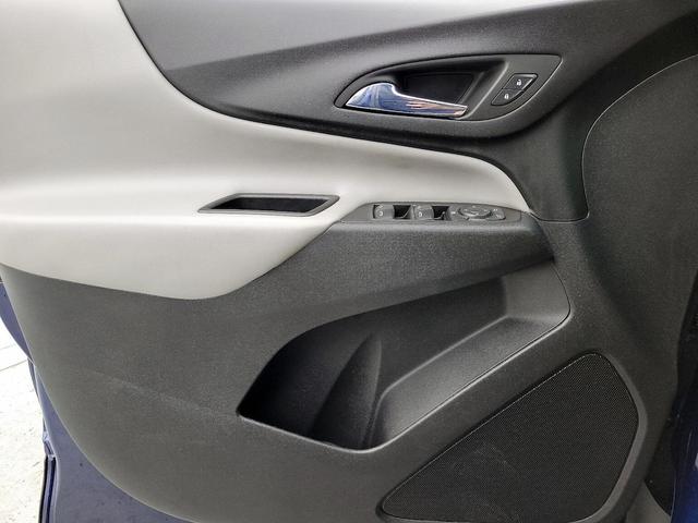 Photo of 2022 Blue Chevrolet Equinox