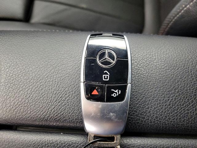 Photo of 2018 Gray Mercedes-Benz E-Class